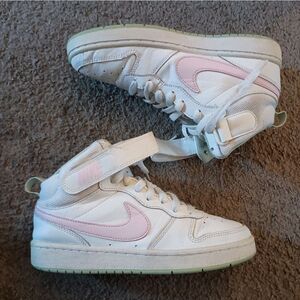 Nike Court Borough Mid 2 (GS) Girls White/Pink CD7782 111 Size 5Y PRE-OWNED